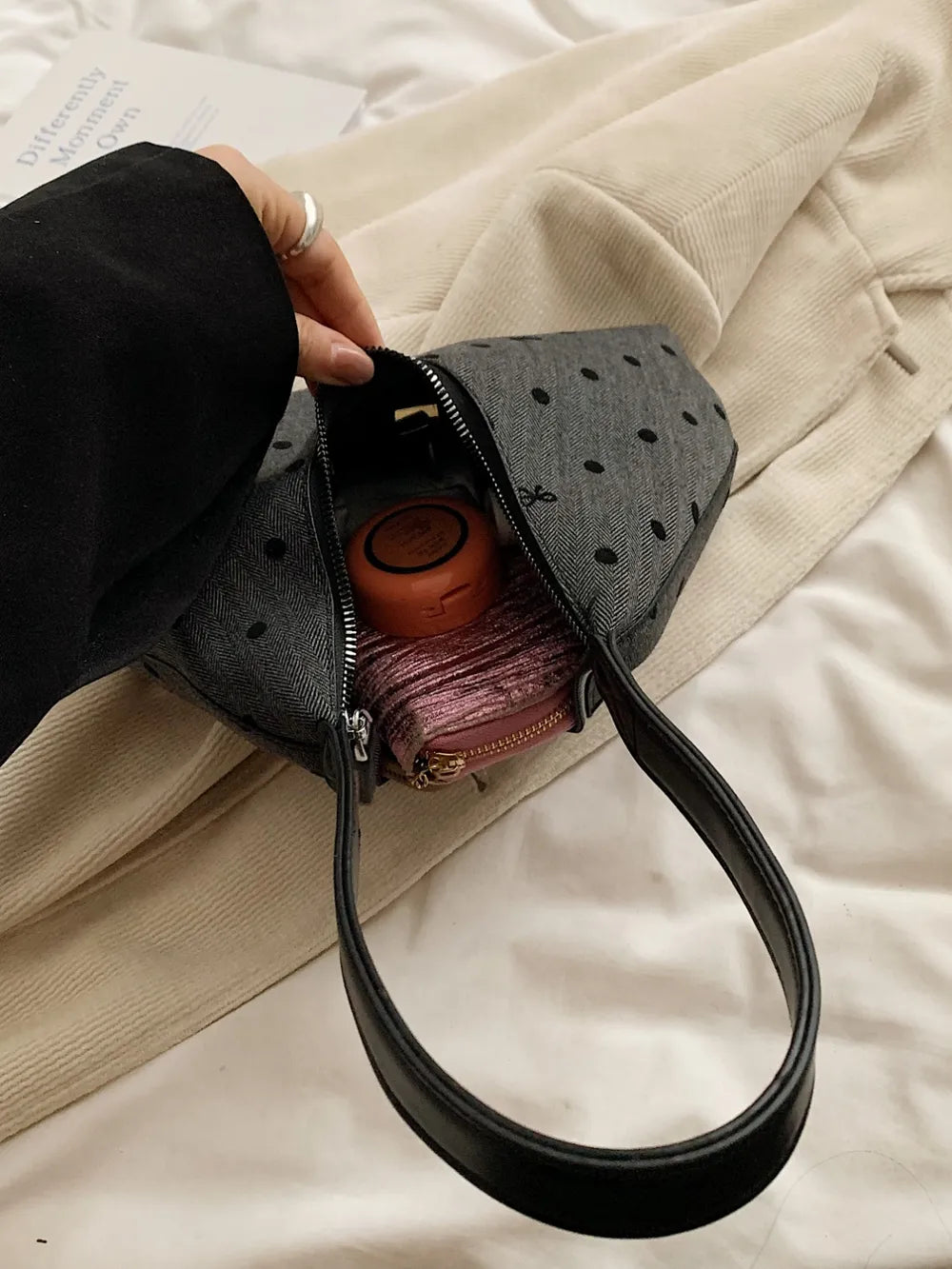 Moon Shape Shoulder Bag-AURA REGALIA 