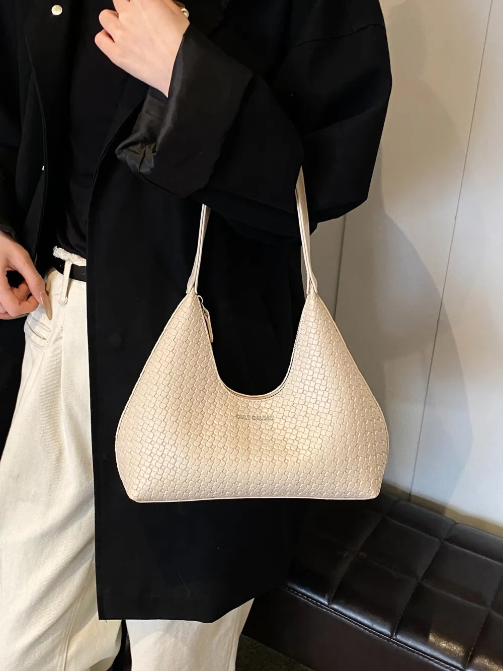 Texture PU Leather Shoulder Bag-AURA REGALIA 