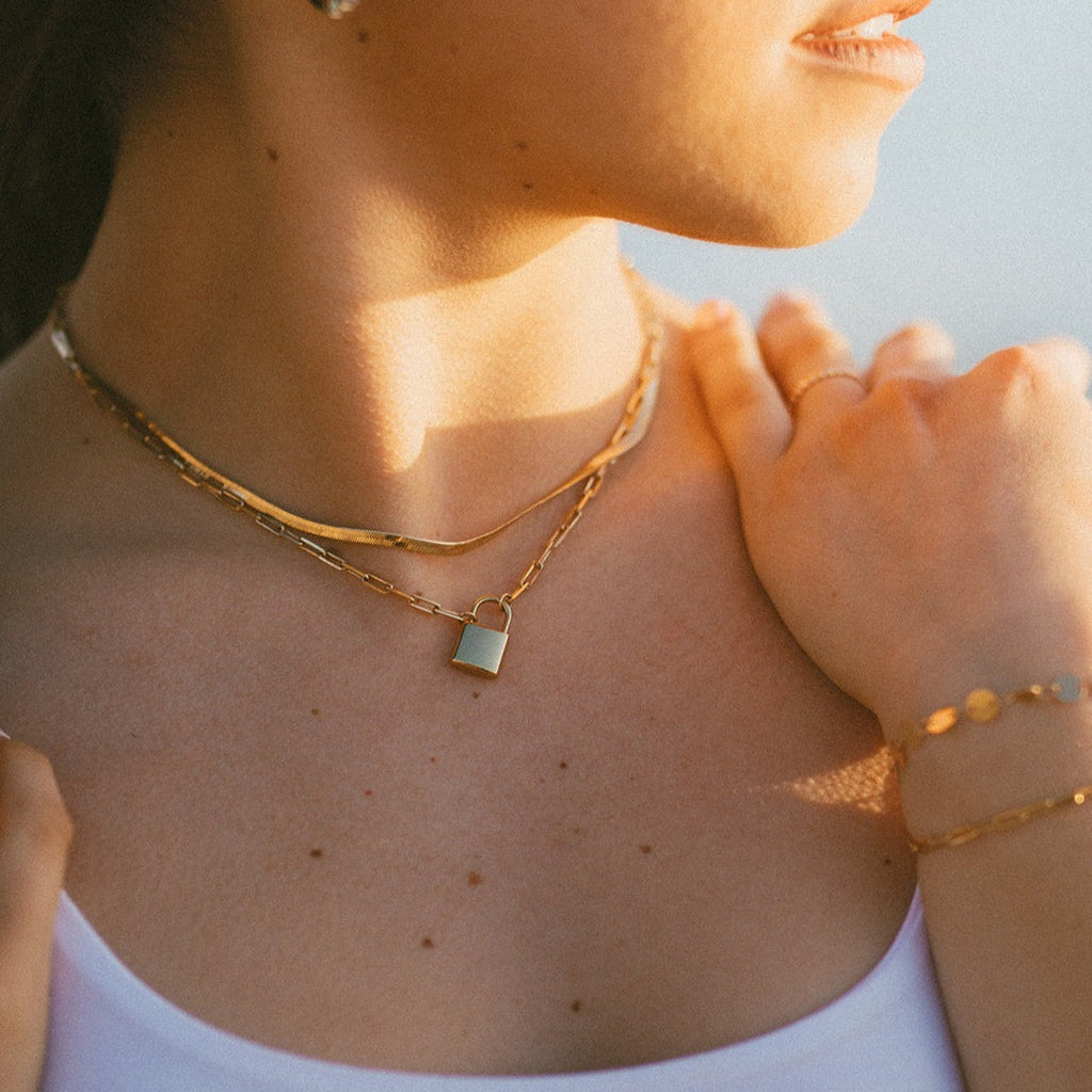 Jade Herringbone Necklace-AURA REGALIA 