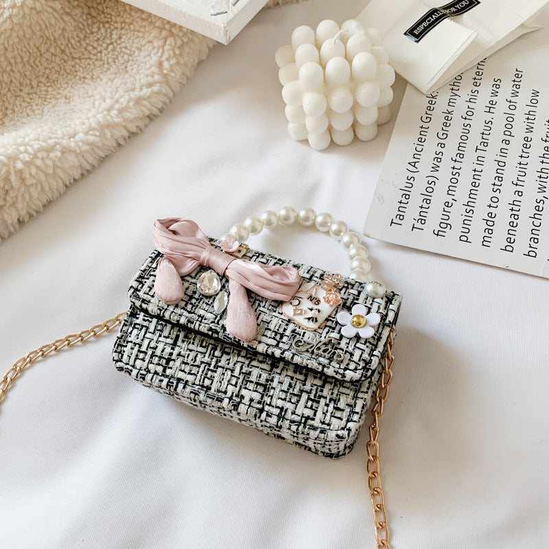 Girl's Pearl handbag-AURA REGALIA 