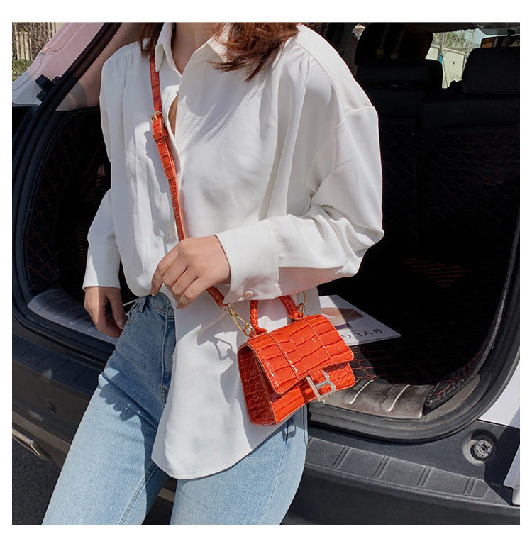 Net Red Small Black Bag Ladies Bag Casual Versatile One Shoulder Messenger Bag Black Crocodile Pattern Small Square Bag-AURA REGALIA 