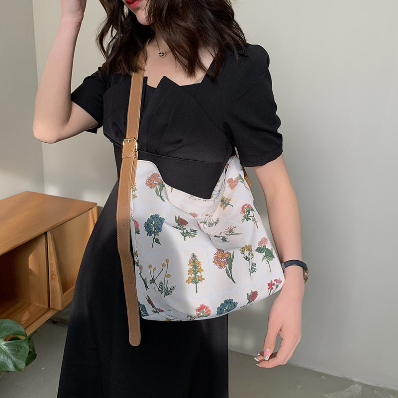 Texture Commuter Large Capacity Tote Bag Women's Summer New Fashion Floret Retro Simple Single Shoulder Bag Large Bag