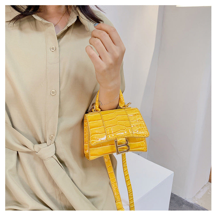 Net Red Small Black Bag Ladies Bag Casual Versatile One Shoulder Messenger Bag Black Crocodile Pattern Small Square Bag-AURA REGALIA 