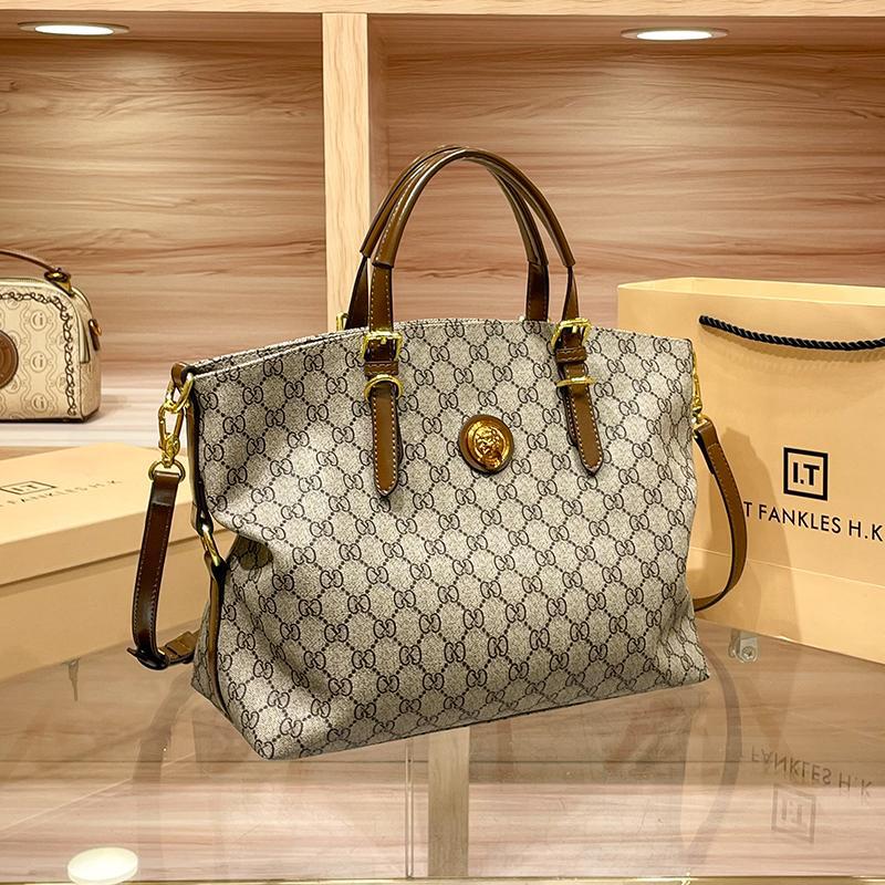 Large capacity shoulder bag, genuine leather, suitable for commuting, hand-held, crossbody, or tote bag.-AURA REGALIA 