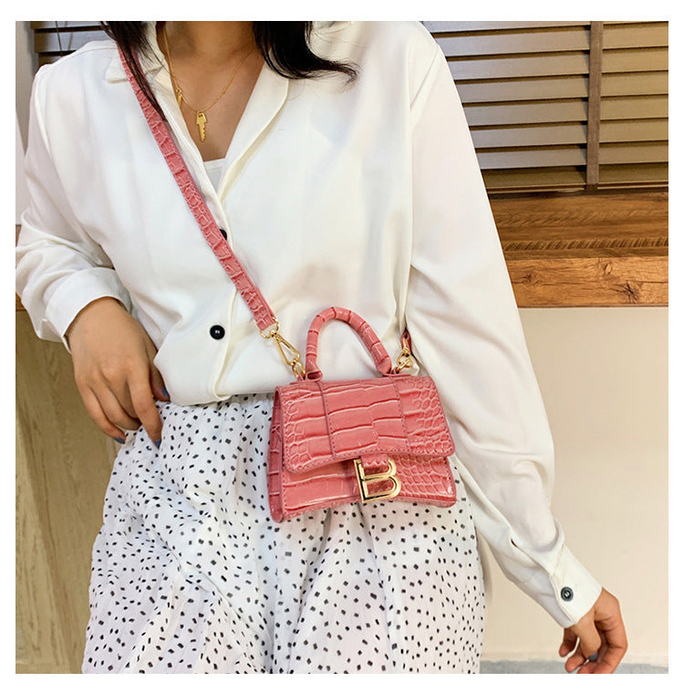 Net Red Small Black Bag Ladies Bag Casual Versatile One Shoulder Messenger Bag Black Crocodile Pattern Small Square Bag-AURA REGALIA 