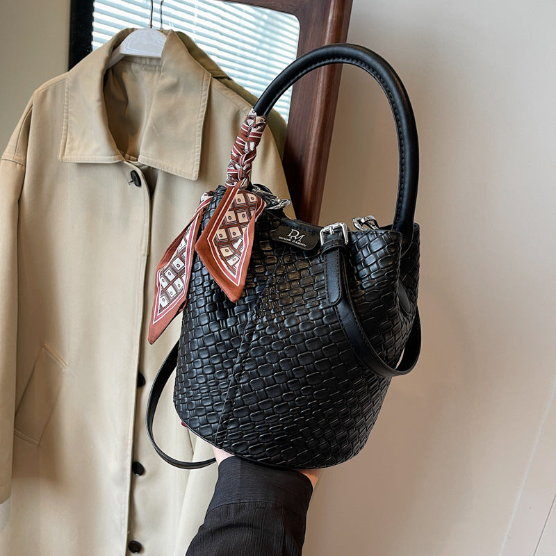Handbag shoulder bag woven bucket bag-AURA REGALIA 