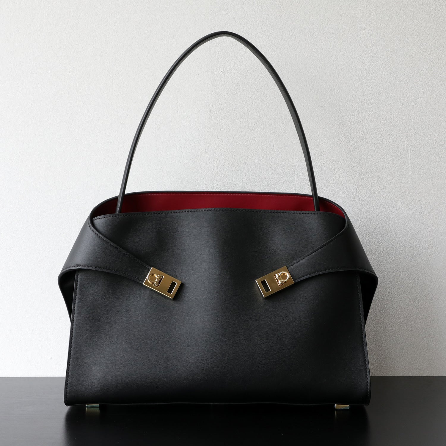 Luxury Genuine Leather Tote Bag for Women, Large Capacity, Top-Grain Cowhide, Handheld Shoulder Bag, HUG Style-AURA REGALIA 