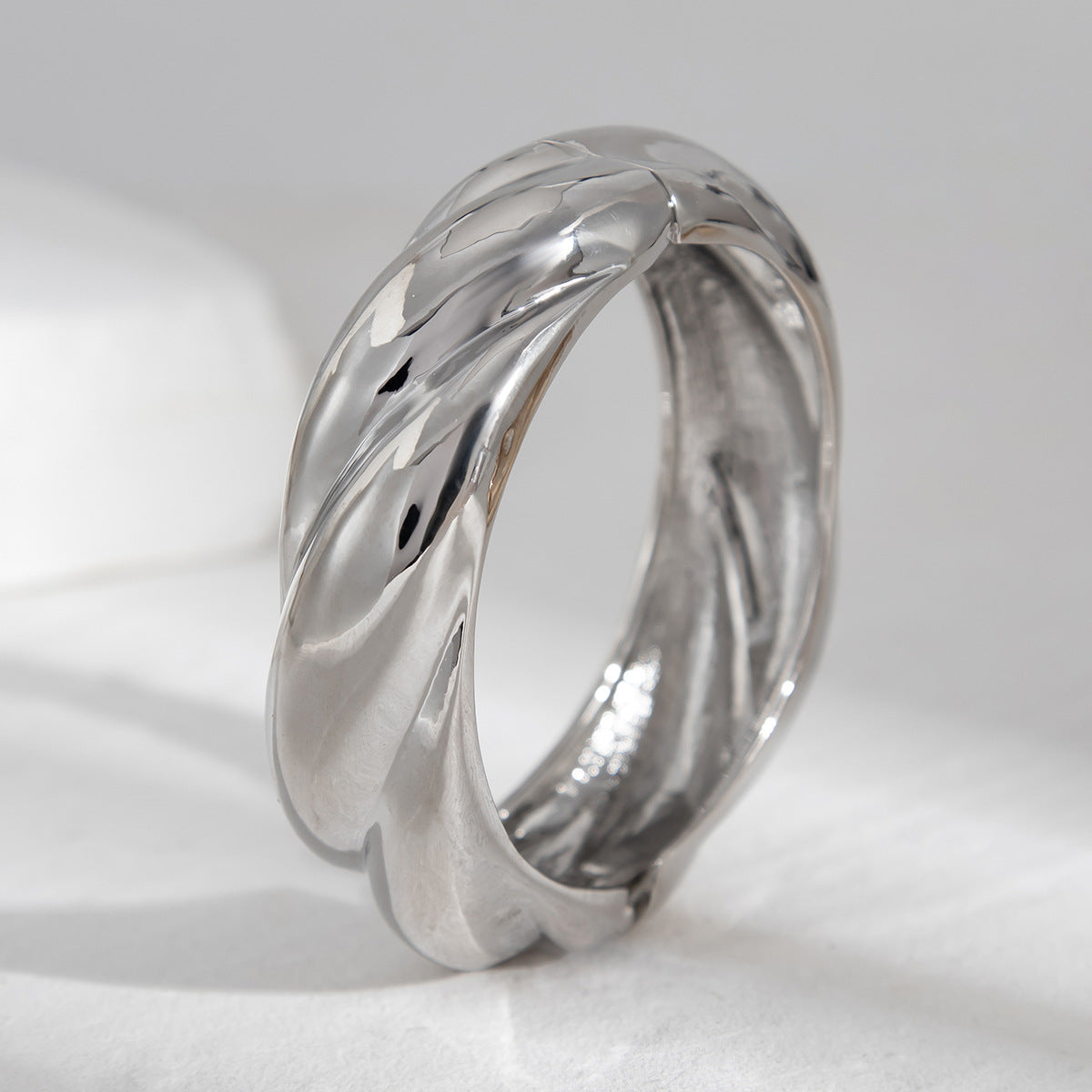 Advanced round smooth bracelet with fashionable irregular metallic feel Bracelet