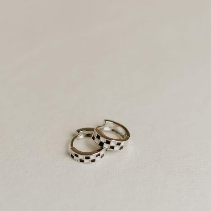 Black & White Checkered Hoops-AURA REGALIA 