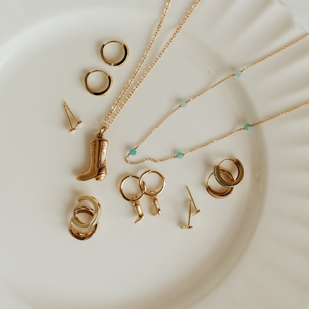 Dolly Boot Necklace-AURA REGALIA 