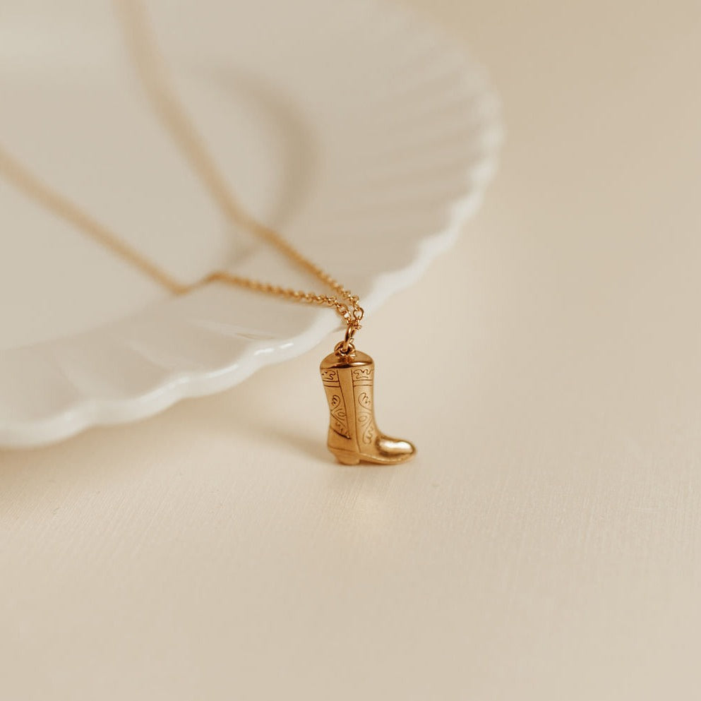 Dolly Boot Necklace-AURA REGALIA 