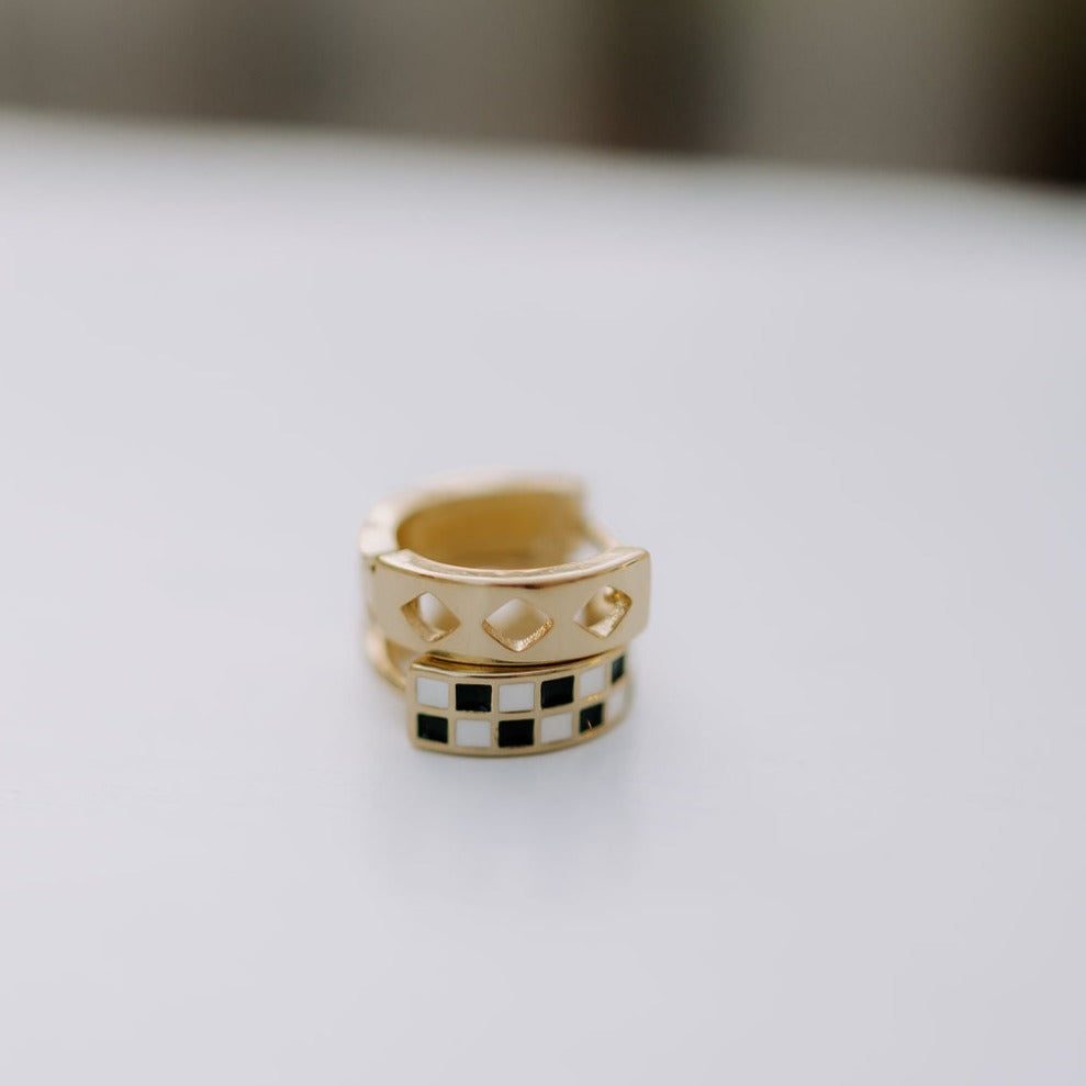 Black & White Checkered Hoops-AURA REGALIA 