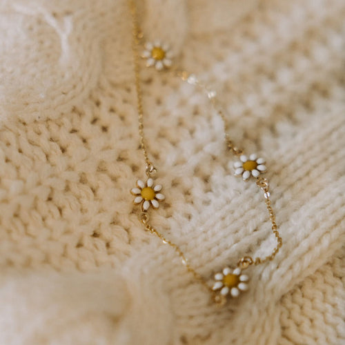 Carolina Daisy Necklace-AURA REGALIA 