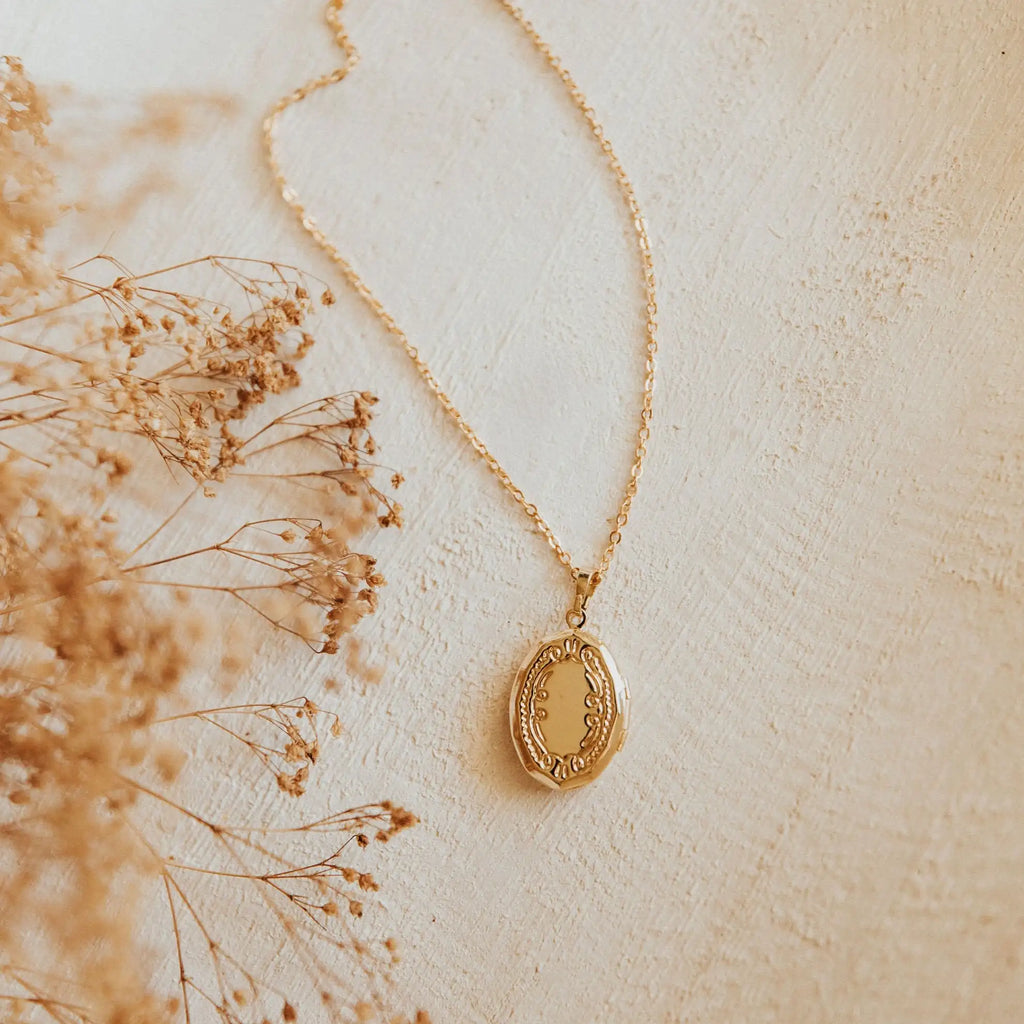 Isabelle Locket Necklace-AURA REGALIA 