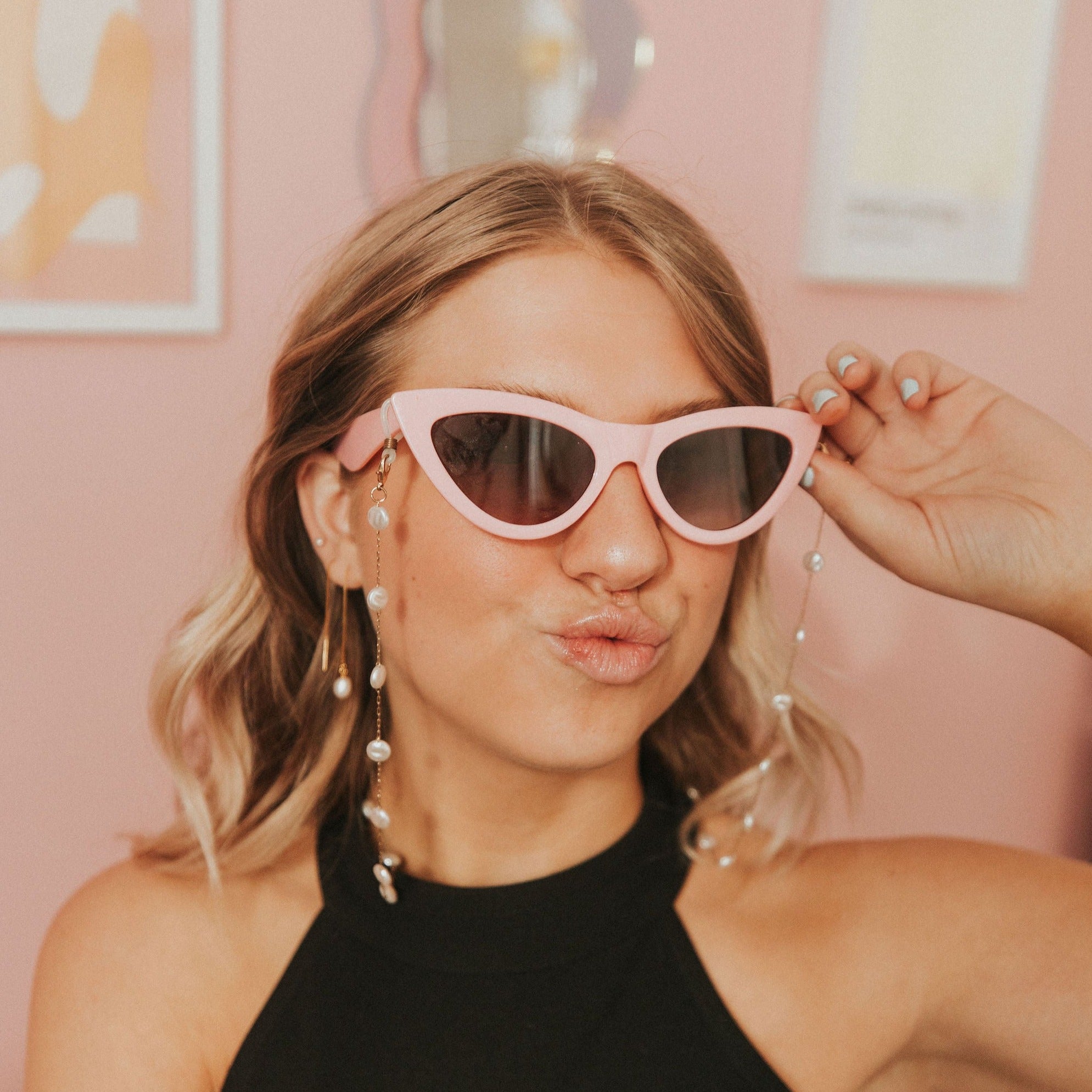 Pearl Sunglasses Chain-AURA REGALIA 