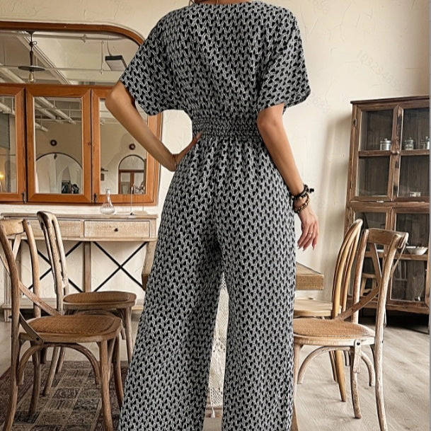 European And American Summer Solid-color Short-sleeve Pants With A V-neck-AURA REGALIA 
