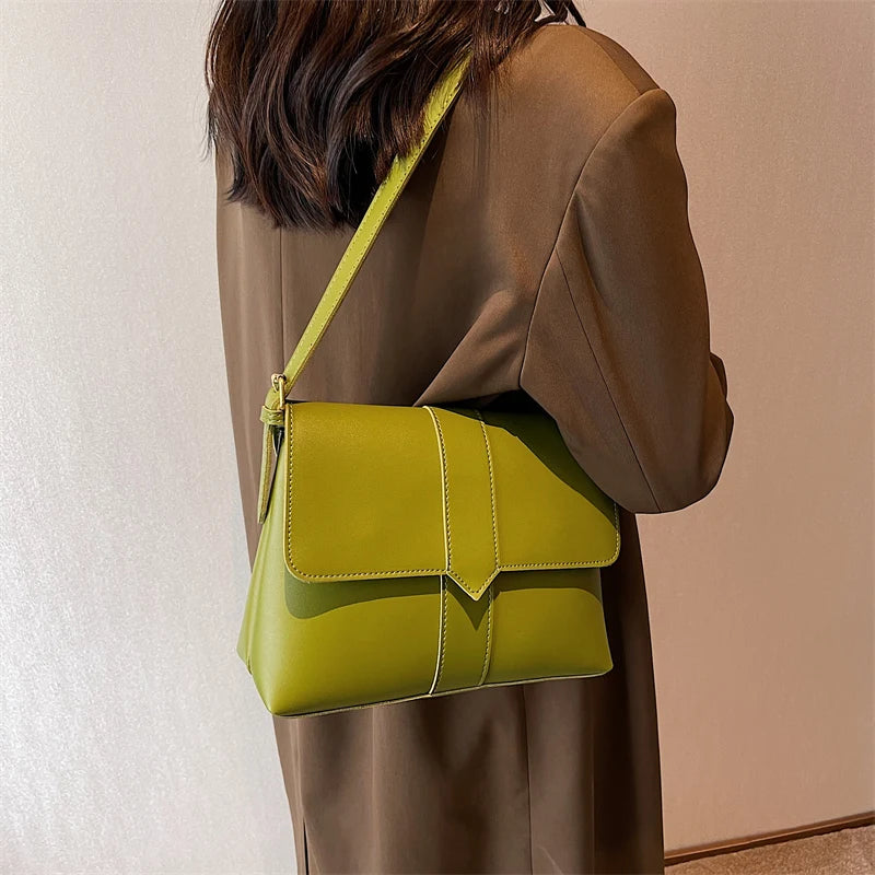 Bolso Cruzado con Solapa